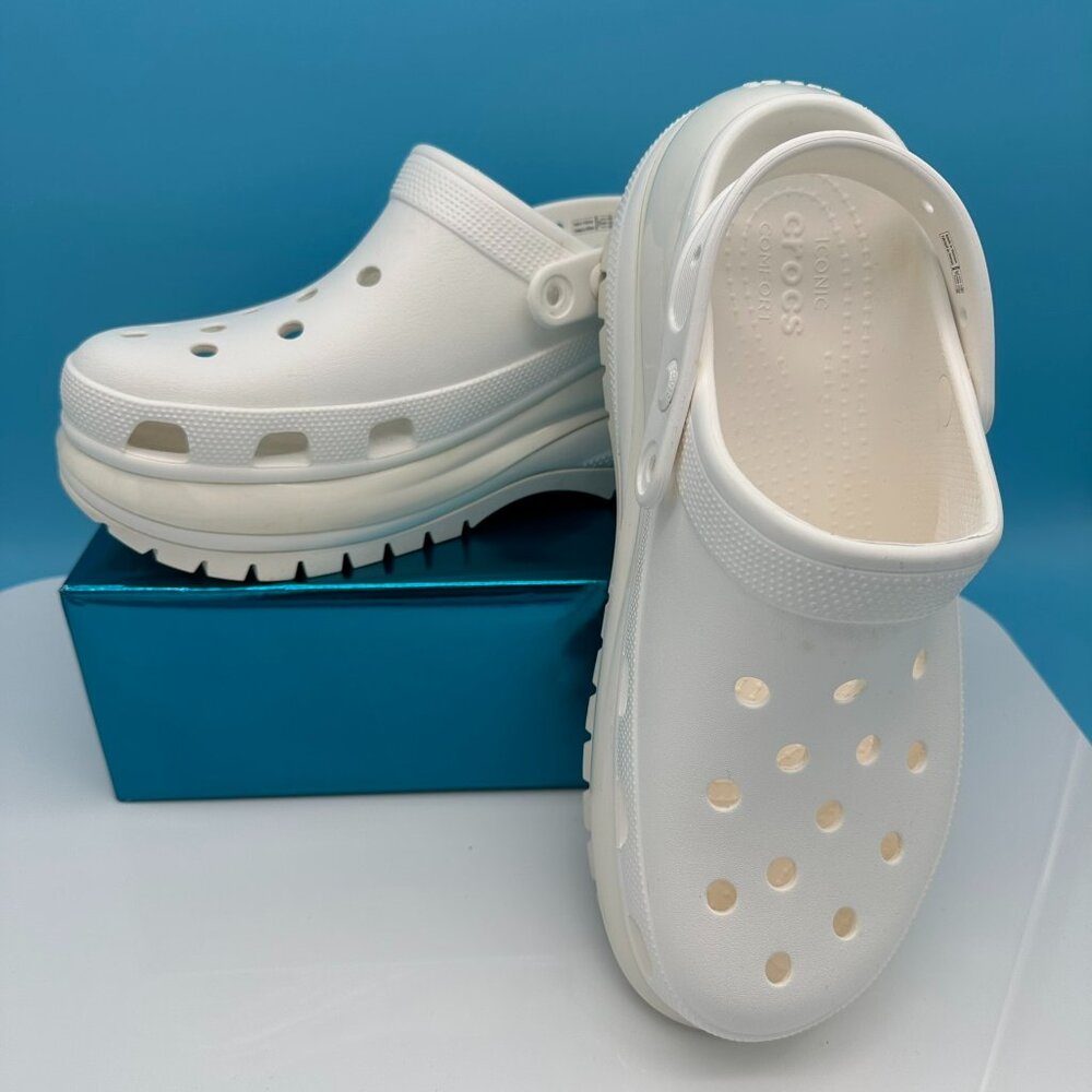 Crocs Unisex Mega Crush Platform Clogs, Size Men's 12/ Women's‎ 14, White